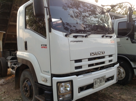 ขายรถ6ล้อดั้มพ์รุ่นใหม่