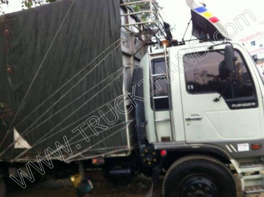 รถบรรทุก 10 ล้อ ยี่ห้อ HINO 195 แรงม้า