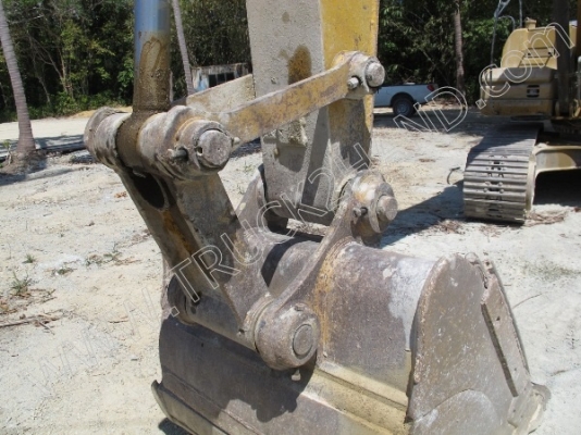 รถแบคโฮ ยี่ห้อ CAT 320D