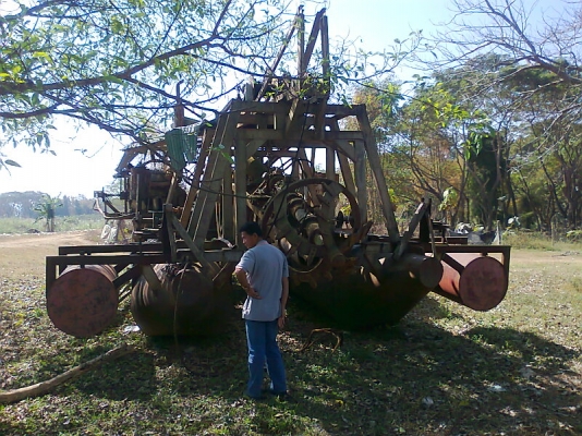 เรือดูดทราย รุ่นพิเศษ มีหัวเจาะ สภาพ พร้อมใช้งาน ชอบราคาเท่าไรต่อรองได้ครับ