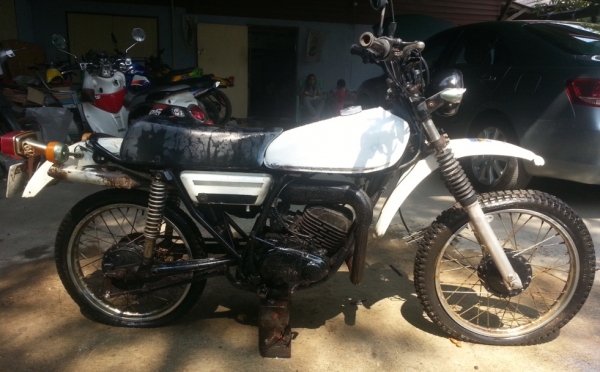 ขาย DT 100 ทะเบียนพร้อมโอน ราคา 7600 บาท