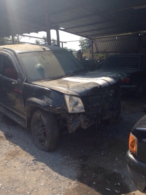 ดีแม็คซ์แค็บไฮเเลนเดอร์ เครื่อง 2500 ปี 11 เล่มลอยๆ