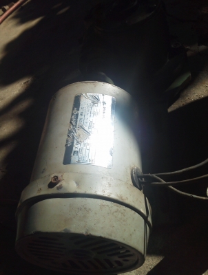 มอเตอร์พร้อมต่อกับเกียร์ทดของ ญี่ปุ่น ขนาด 1/2 แรงม้าทดรอบแล้วหมุนที่ 90 รอบต่อนาที มอเตอร์พร้อมต่อกับเกียร์ทดของ ญี่ปุ่น ขนาด 1/2 แรงม้าทดรอบแล้วหมุนที่ 90 รอบต่อนาที