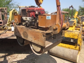 ขาย - รถบดเดินตาม สั่นสะเทือน SAKAI ขนาด 7.5 แรง  แรงบดอัดสั่นสะเทือน 2 ตัน มือสองเก่าญี่ปุ่นแท้