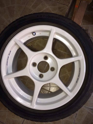 ขาย ล้อ Buddy Club P1 ขอบ 15 4/100 ออฟ+38 สีขาว แท้ สีเดิมไม่มีซ่อมครับ