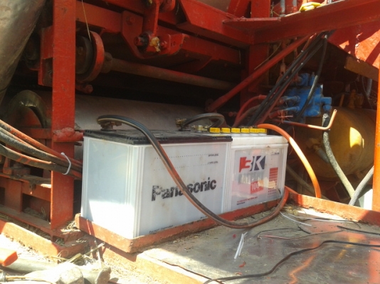 ขายรถเกี่ยวข้าวศักดิ์พัฒนาสภาพ80\% (วางก่อนได้) ขายรถเกี่ยวข้าวศักดิ์พัฒนาสภาพ80\% (วางก่อนได้)