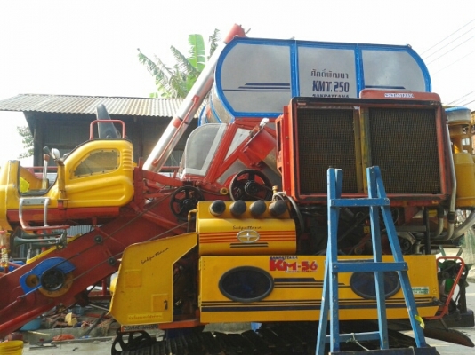 ขายรถเกี่ยวข้าวศักดิ์พัฒนาสภาพ80\% (วางก่อนได้) ขายรถเกี่ยวข้าวศักดิ์พัฒนาสภาพ80\% (วางก่อนได้)