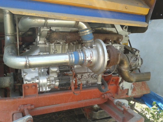 ขายรถเกี่ยวข้าวศักดิ์พัฒนาสภาพ80\% (วางก่อนได้) ขายรถเกี่ยวข้าวศักดิ์พัฒนาสภาพ80\% (วางก่อนได้)