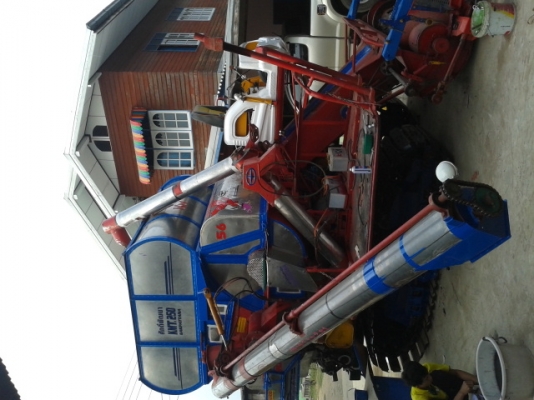 ขายรถเกี่ยวข้าวศักดิ์พัฒนาสภาพ80\% (วางก่อนได้) ขายรถเกี่ยวข้าวศักดิ์พัฒนาสภาพ80\% (วางก่อนได้)