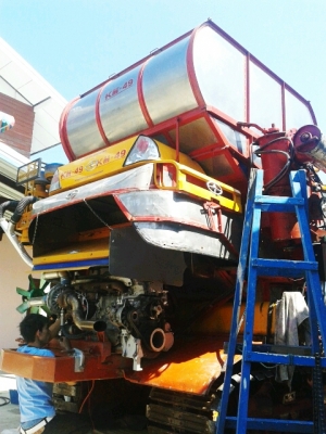 ขายรถเกี่ยวข้าวศักดิ์พัฒนาสภาพ80\% (วางก่อนได้) ขายรถเกี่ยวข้าวศักดิ์พัฒนาสภาพ80\% (วางก่อนได้)