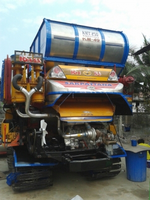 ขายรถเกี่ยวข้าวศักดิ์พัฒนาสภาพ80\% (วางก่อนได้) ขายรถเกี่ยวข้าวศักดิ์พัฒนาสภาพ80\% (วางก่อนได้)