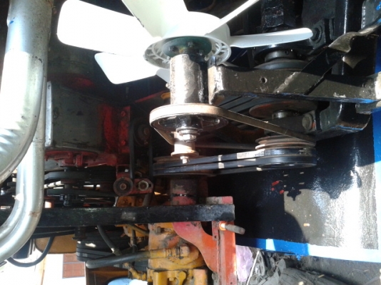 ขายรถเกี่ยวข้าวศักดิ์พัฒนาสภาพ80\% (วางก่อนได้) ขายรถเกี่ยวข้าวศักดิ์พัฒนาสภาพ80\% (วางก่อนได้)