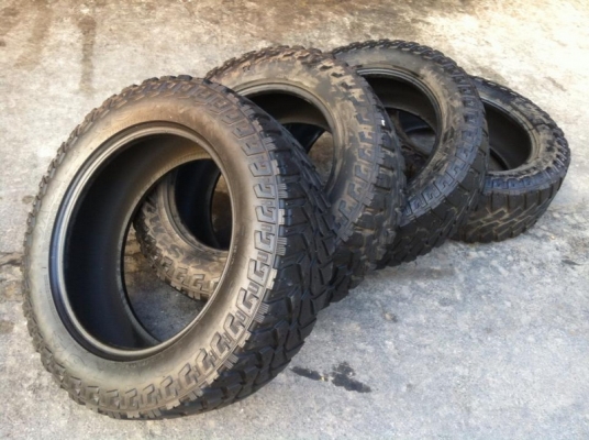 ขายยาง Mud ขอบ 20 Maxxis764 ขนาด 275-60 R20 ปี12
