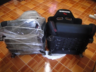 ขายเบาะ BRIDE สภาพกริบๆ สีดำด้ายแดง