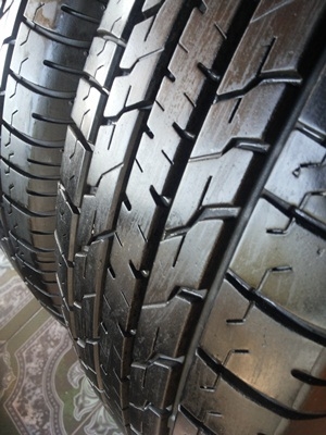 ขายยาง205/65/15 ปี 4512 BRIDGESTONE B390 1 คู่ ขายยาง205/65/15 ปี 4512 BRIDGESTONE B390 1 คู่