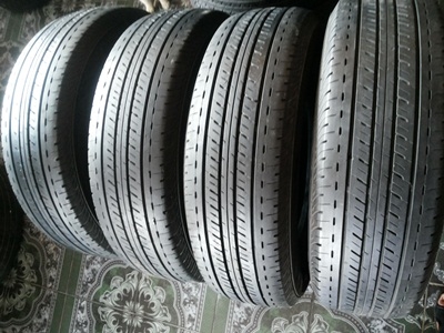 ขายยาง205/70/15 ปี 12 BRIDGESTONE DURAVIS R611 1 ชุด