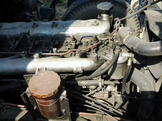 ต้องการขายรถ6ล้อเครื่อง165เบรกชิฟฟี่เครื่องดีคัชซีสวยยาว7เมตร20ตู้แห้ง3บานราคาเบาๆสนใจติดต่อด่วน