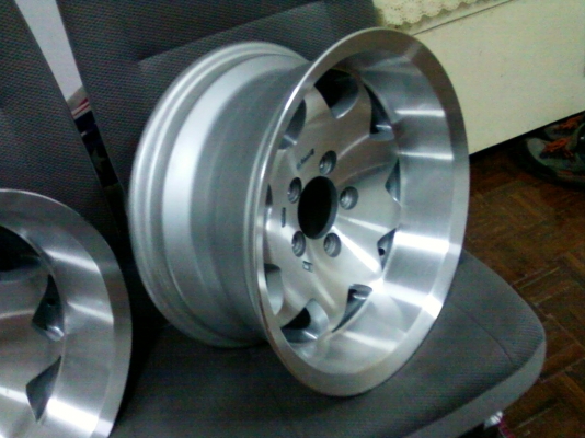 MAG ENKIE VIPขอบ15 5รู 114กว้าง8.5นิ้ว เงาแว๊บ