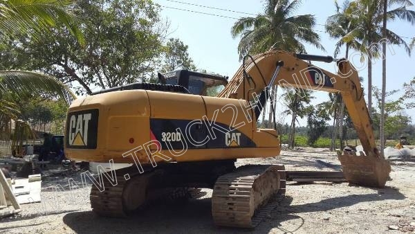 รถแบคโฮ ยี่ห้อ CAT 320D