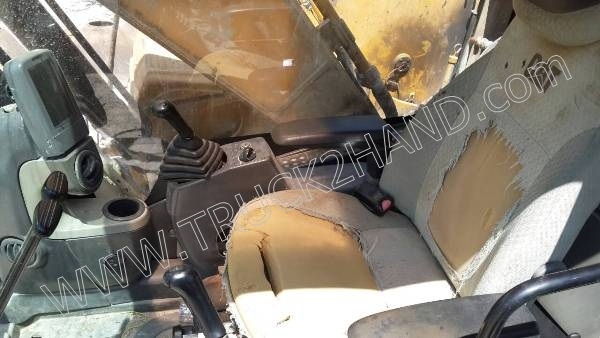 รถแบคโฮ ยี่ห้อ CAT 320D