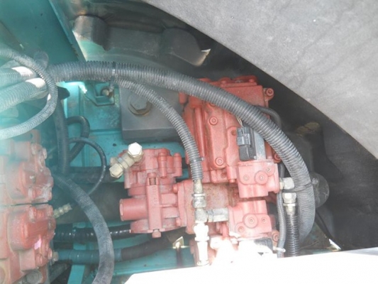 รถเก่านอก sk 135 yy02 สนใจโทร 092-3309229 อี๊ดสองห้อง