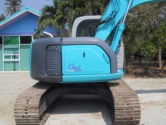 รถเก่านอก sk 135 yy02 สนใจโทร 092-3309229 อี๊ดสองห้อง