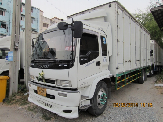 ขายรถ 6ล้อตู้ 10 บาน สภาพดี