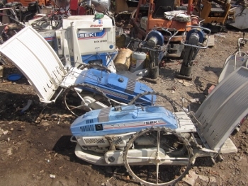 ขาย- รถดำนา เดินตาม 2 แถว ยี่ห้อ ISEKI มี 2 คัน ราคาคันละ 18,500 บาท เท่านั้นครับ