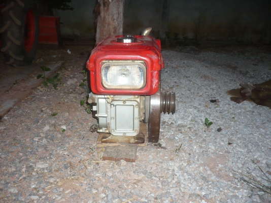 ขายเครื่อง 9.5 แน่น ซื้อมา2ปีใช้แค่1ปี ซื้อไปไม่ผิดหวัง