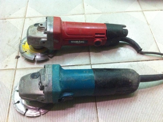 เครื่องเจียร แพ็คคู่ Makita 9553NB Maktec MT958 ราคาแสนถูก