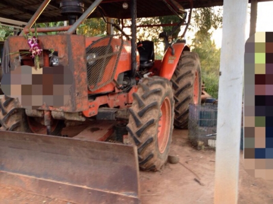 รถไถ KUBOTA  M 9540.  สนใจติดต่อ 081 - 6079515