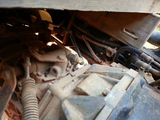 รถฮีโน่  4 ล้อ รั้ว ทูโถ้  100 แรงม้า. ปี 47  ( รถวิ่ง 64,xxx กว่า กม. )  สนใจติดต่อ 081 - 6079515