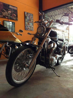 ขาย Suzuki Intruder 1400 ทะเบียนแท้โอนขนส่งได้ทั่วโลก 08-6789-1450 ตั๋น เบบีบาร์ รับประกัน