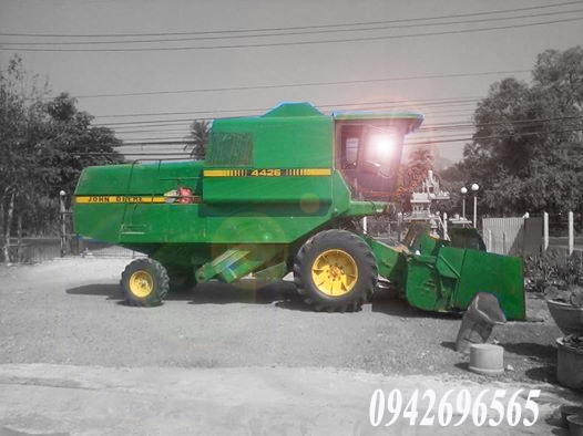 No.00088 รถเกี่ยวข้าวโพดไฮโดร พร้อมหัวจอร์นเดียร์ No.00088 รถเกี่ยวข้าวโพดไฮโดร พร้อมหัวจอร์นเดียร์