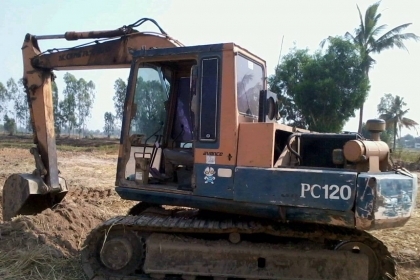 ***ขายแล้วครับขอบคุณ Truck2hand แบคโฮ KOMUTSU PC120-3 เครื่องเดิมปั๊มเดิม ช่วงล่างดีแน่นเอวดี ใบแทรกสวยบูมอาร์มสวยไม่มีปะ รถทำงานปกติ ใช้งานอยู่ไม่โหลด เอกสารเล่มทะเบียน ราคาต่อรองได้เด้อ พี่น้องครับ