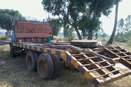 ***ขายแล้วครับขอบคุณ Truck2hand เทเลอร์หัวยาว10ล้อเพลาเดียว ISUZU TX วางเครื่องEH700168แรง(ยังไม่ลงเล่ม) เครื่องดี อึด ช่วงล่างดี เพยาเดียวเดิม หางสภาพดี ยางดี6เส้น ทะเบียนขาดปี47 พร้อมใช้ พร้อมลุยงาน ราคาต่อรองได้เด้อ พี่น้องครับ