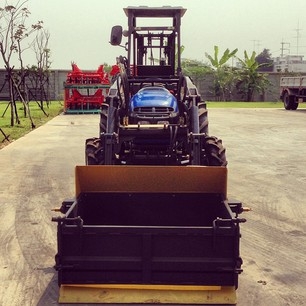 เปลี่ยนสัญญารถไถพร้อมอุปกรณ์ 186,000 บาท !!!!เลิกกิจการ