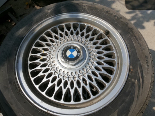 ขายล้อติดรถBMW318iพร้อมยางบริจสโตน