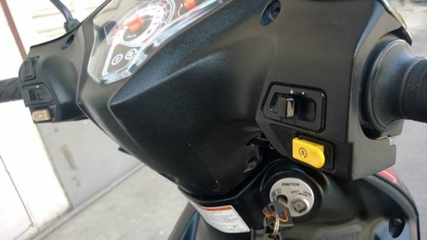 AXELO R 2013 อายุน้อย มีดิสเบรคหลัง สตาร์ทมือ ถูกๆ ลดได้เป็นพัน AXELO R 2013 อายุน้อย มีดิสเบรคหลัง สตาร์ทมือ ถูกๆ ลดได้เป็นพัน