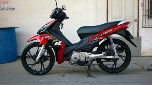 AXELO R 2013 อายุน้อย มีดิสเบรคหลัง สตาร์ทมือ ถูกๆ ลดได้เป็นพัน AXELO R 2013 อายุน้อย มีดิสเบรคหลัง สตาร์ทมือ ถูกๆ ลดได้เป็นพัน