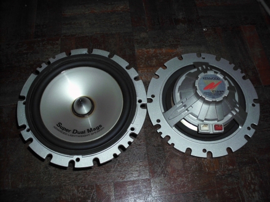 ขายลำโพงแม่เหล็กเหลว 6นิ้ว kenwoodสวย ๆเลยครับ