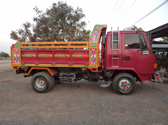ขาย785000บาทรถ6ล้ออีซูซุร็อกดัมพ์175แรง สภาพสวยพร้อมใช้งานคับ