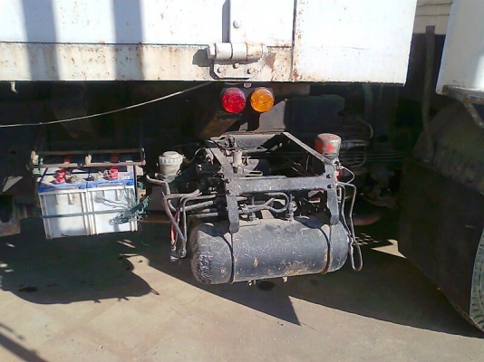 สิบล้อ MITSUBISHI FUSO รถสวยพร้อมใช้งาน ตัดราคาเหลือเพียง 580,000 บาท.!!!!!!!!  หลุดมัดจำ 12 กพ.57