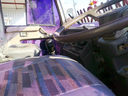 สิบล้อ MITSUBISHI FUSO รถสวยพร้อมใช้งาน ตัดราคาเหลือเพียง 580,000 บาท.!!!!!!!!  หลุดมัดจำ 12 กพ.57