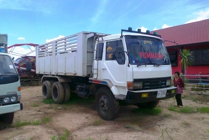 สิบล้อ MITSUBISHI FUSO รถสวยพร้อมใช้งาน ตัดราคาเหลือเพียง 580,000 บาท.!!!!!!!!  หลุดมัดจำ 12 กพ.57
