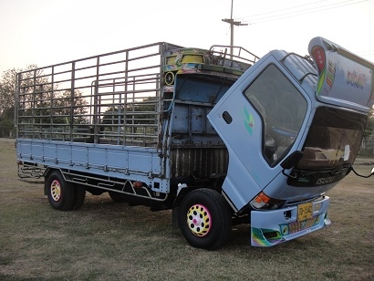 ขายแล้วครับ ขอบคุณทีมงาน Truck2Han มากครับ ขาย ISUZU NPR 120 แรง ยาว 5 ม.ปี40 ( ห้างแท้ ) ขายแล้วครับ ขอบคุณทีมงาน Truck2Han มากครับ ขาย ISUZU NPR 120 แรง ยาว 5 ม.ปี40 ( ห้างแท้ )