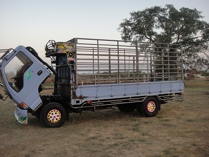 ขายแล้วครับ ขอบคุณทีมงาน Truck2Han มากครับ ขาย ISUZU NPR 120 แรง ยาว 5 ม.ปี40 ( ห้างแท้ ) ขายแล้วครับ ขอบคุณทีมงาน Truck2Han มากครับ ขาย ISUZU NPR 120 แรง ยาว 5 ม.ปี40 ( ห้างแท้ )