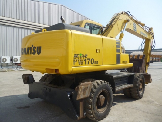 ขายรถขุดล้อยาง KOMATSU  PW170 สภาพสวยพร้อมใช้งาน