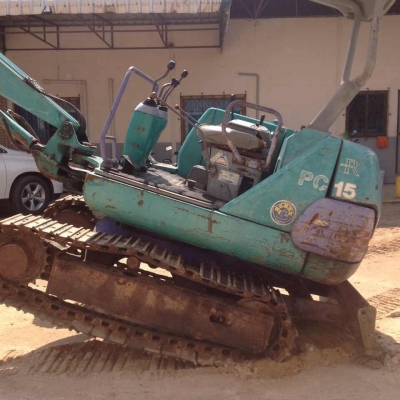 ขายแบคโฮ Komatsu PC15 ใช้งานได้เลย 250000บาท