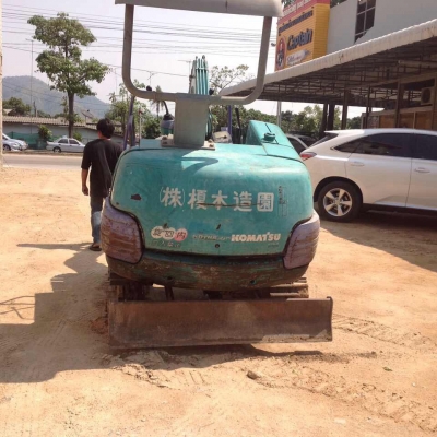 ขายแบคโฮ Komatsu PC15 ใช้งานได้เลย 250000บาท